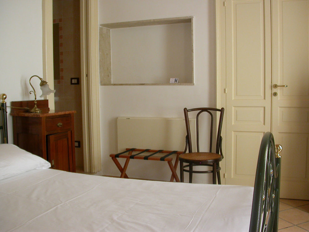 Ortigia Camere Con Vista Da Giulio B&B Syracuse Ngoại thất bức ảnh